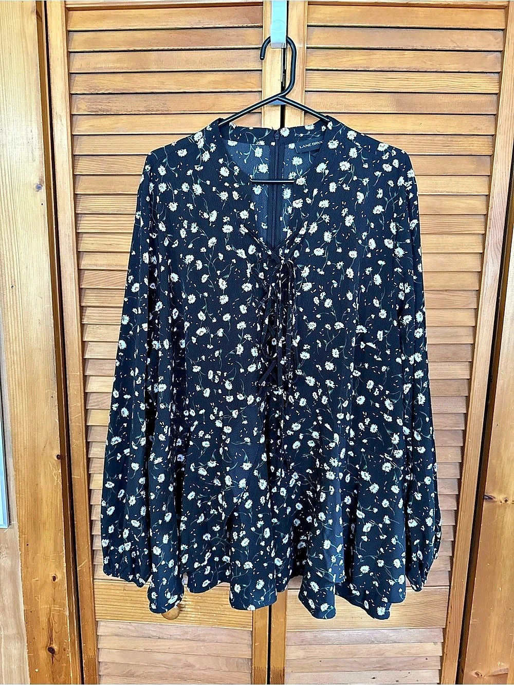 Lane Bryant Floral Tunic in Black & White Size 26 Like New